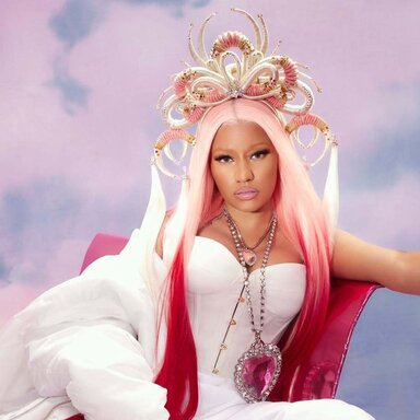 Ники Минаж призвала девушек к принятию своей красоты во всём её многообразии