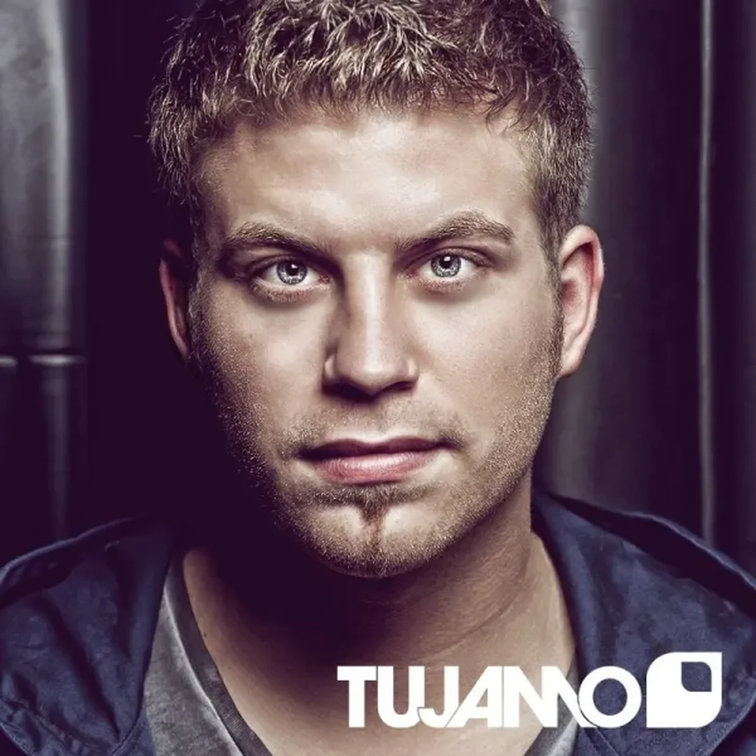Tujamo null