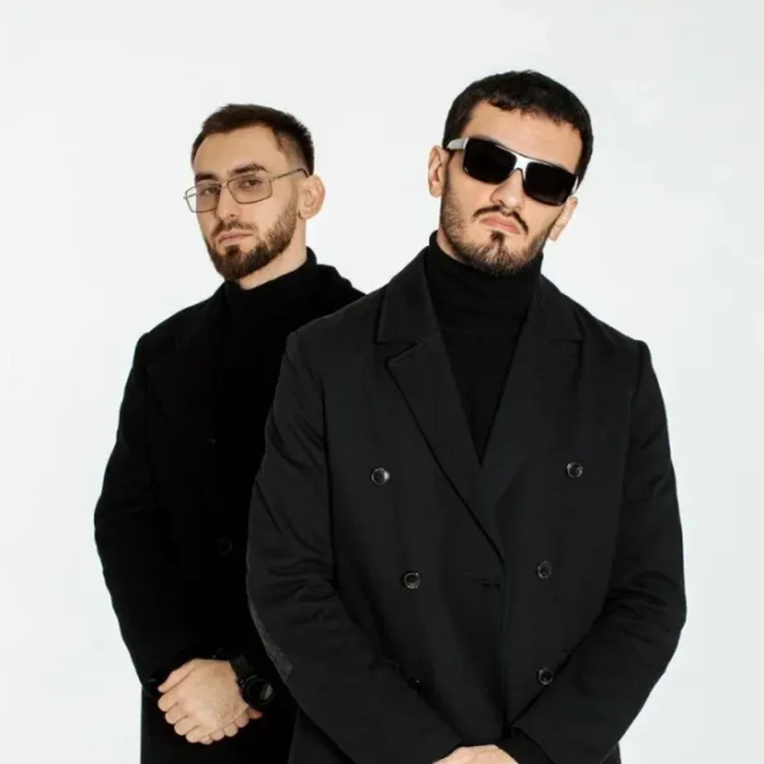 Idris & Leos null
