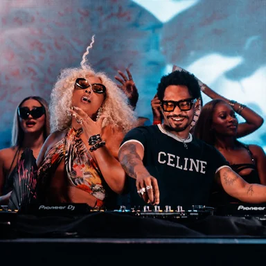 EDM-дайджест: Disclosure в Ибице, The Living Tombstone в Осло и премьера "Maniac"