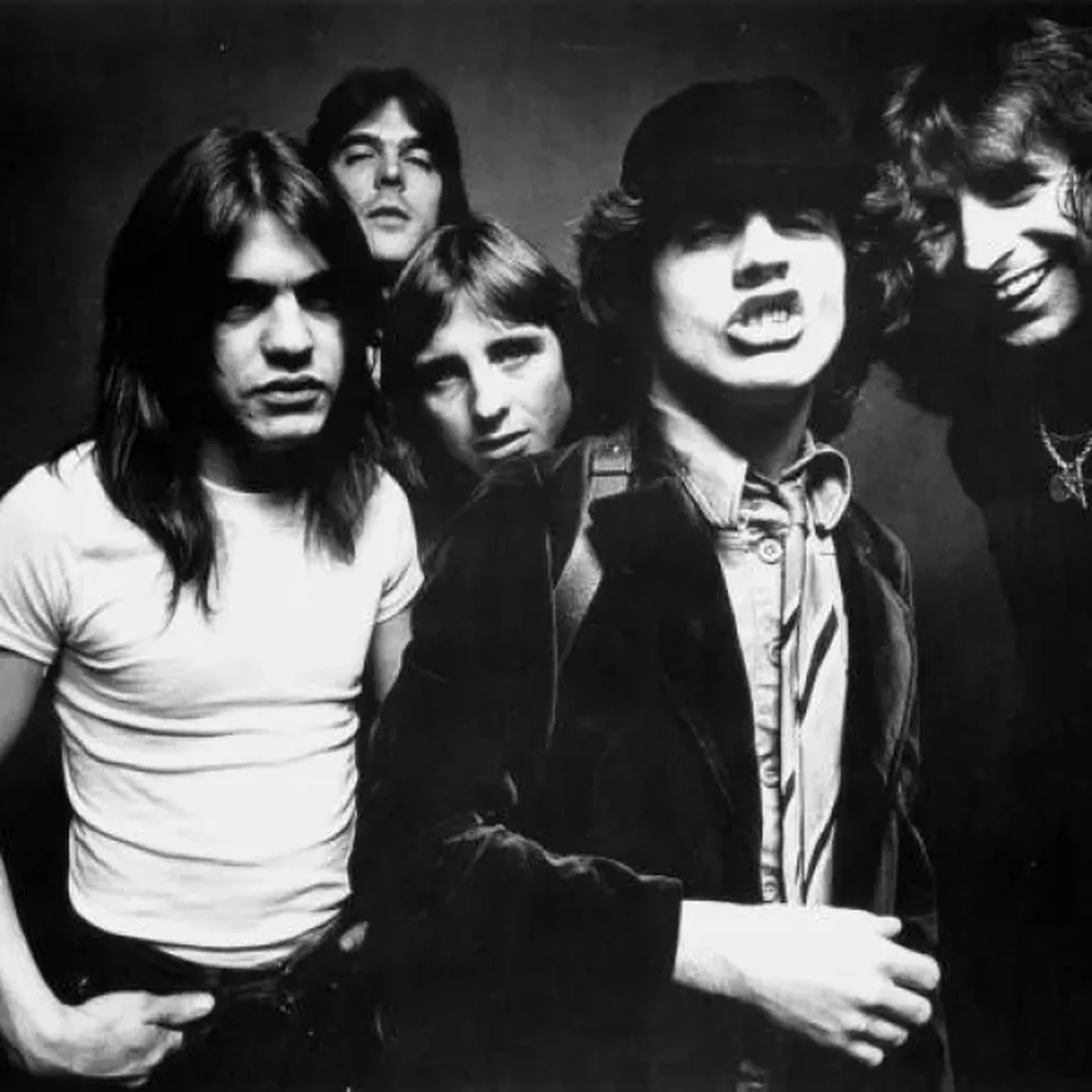 AC/DC null
