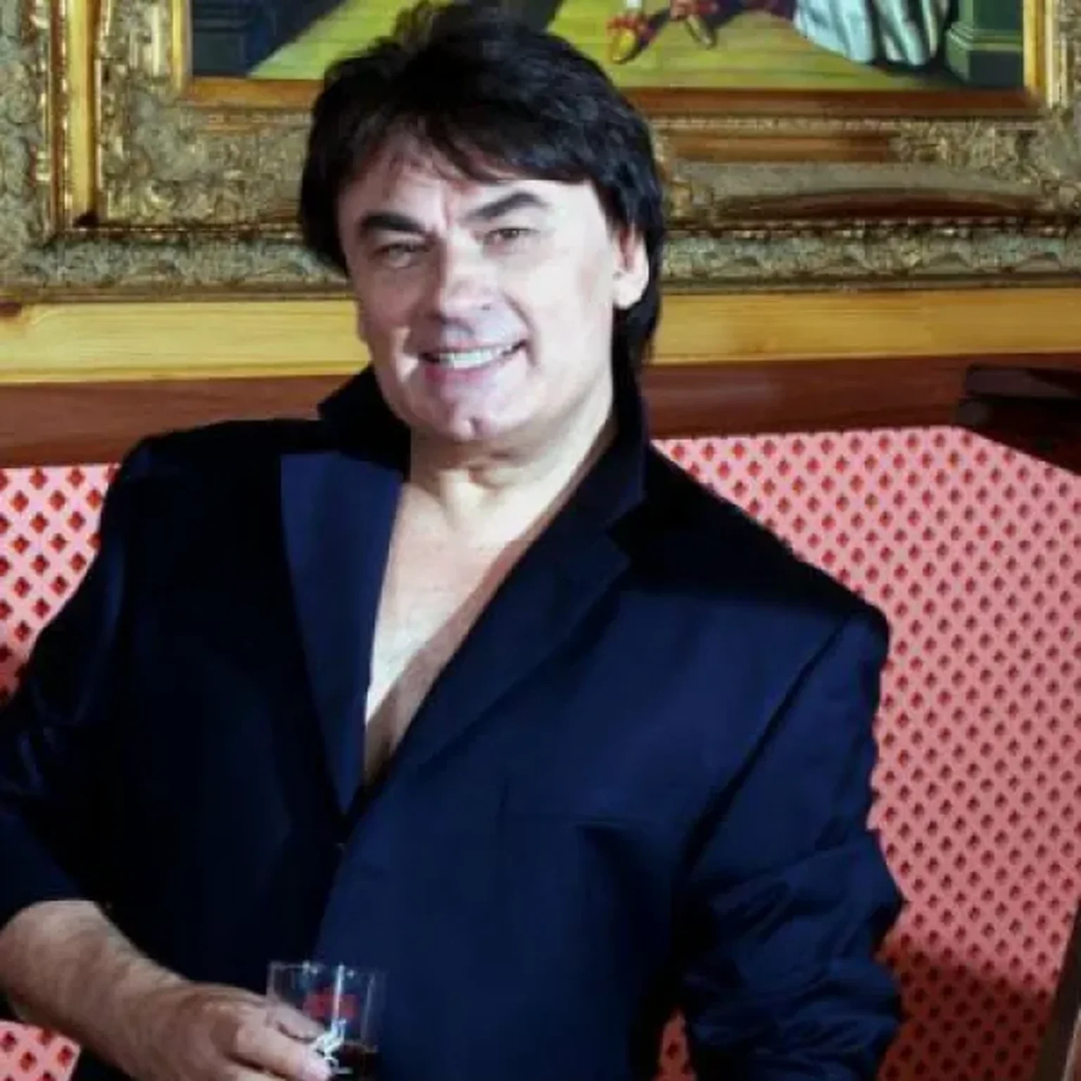 Александр Серов