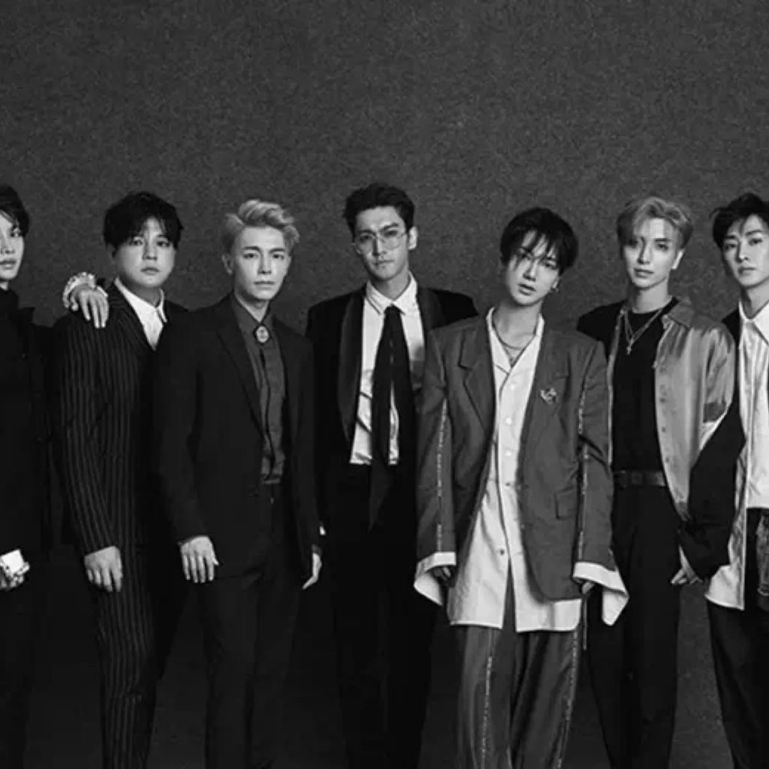 SUPER JUNIOR
