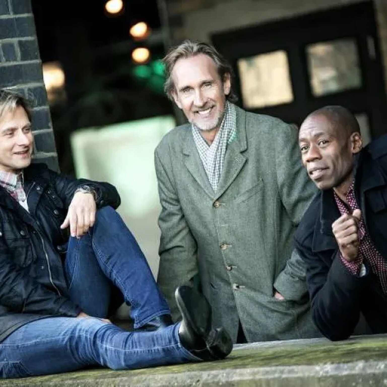 Mike & The Mechanics null